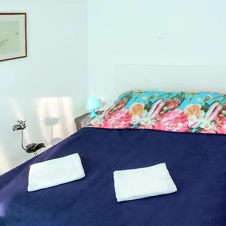 Apartment Ria2 Pag